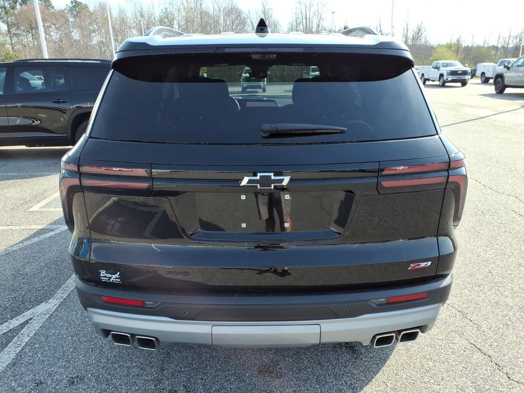 Used 2024 Chevrolet Traverse Z71 w/ Enhanced Driving Package image 4