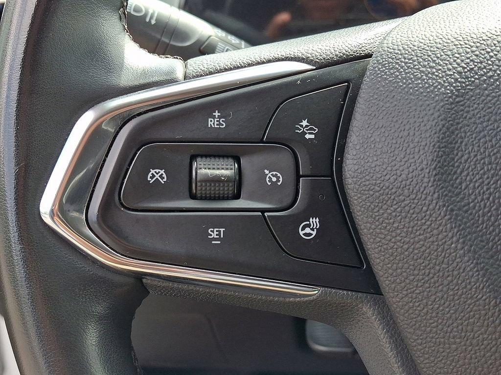 Certified 2024 Chevrolet Trax LT w/ Driver Confidence Package FWD image 19