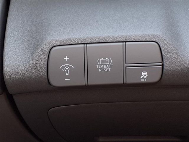 New 2025 Hyundai Elantra Blue image 25