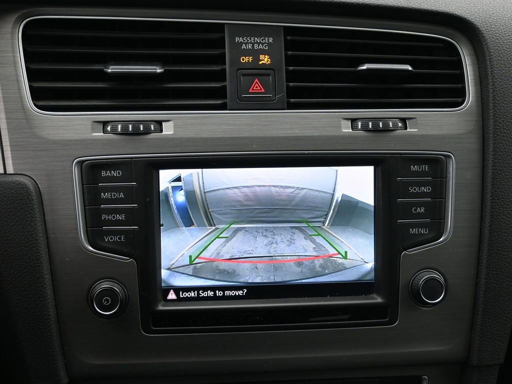 Used 2016 Volkswagen Golf S FWD image 14