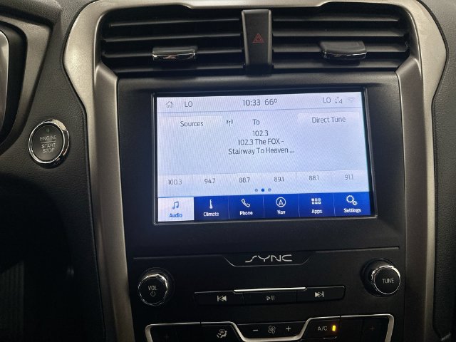 Used 2020 Ford Fusion SE FWD image 20