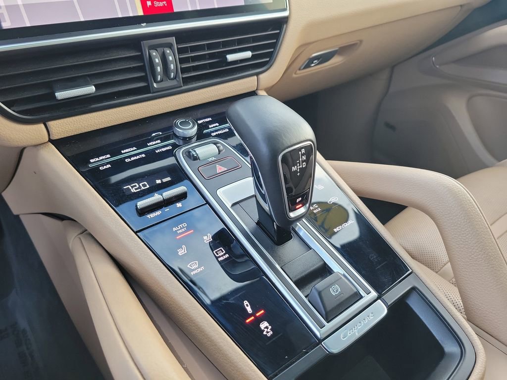 Used 2019 Porsche Cayenne E-Hybrid image 23