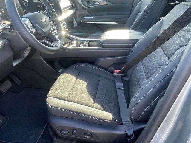 New 2026 Chevrolet Traverse LT image 12