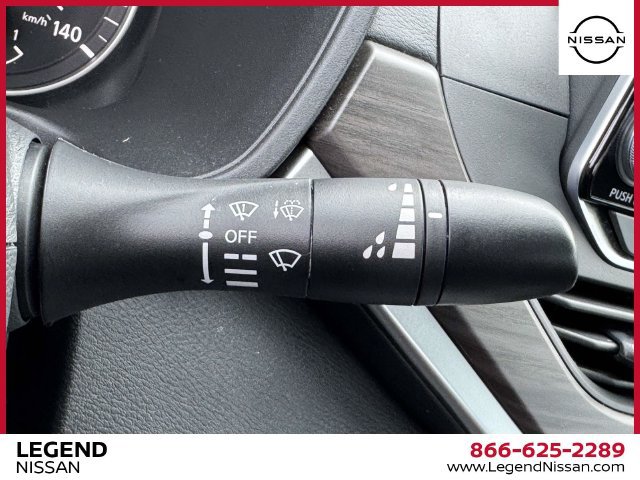Used 2025 Nissan Altima 2.5 SV FWD image 24