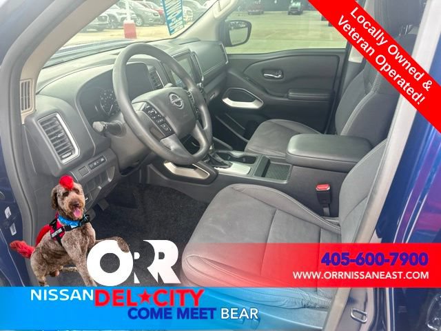 Used 2023 Nissan Frontier SV w/ Tow Package AWD/4WD image 13