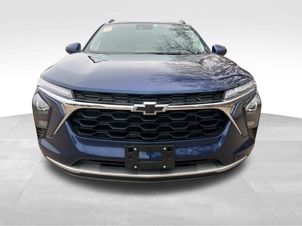 Certified 2024 Chevrolet Trax LT w/ Driver Confidence Package image 10