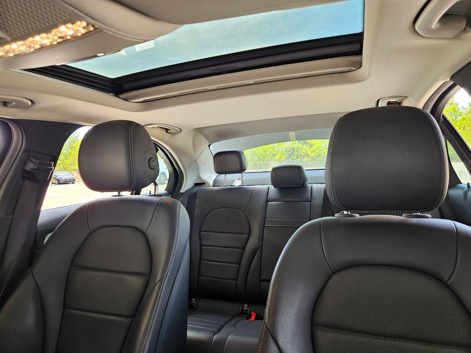 Used 2019 Mercedes-Benz C 300 Sedan image 22