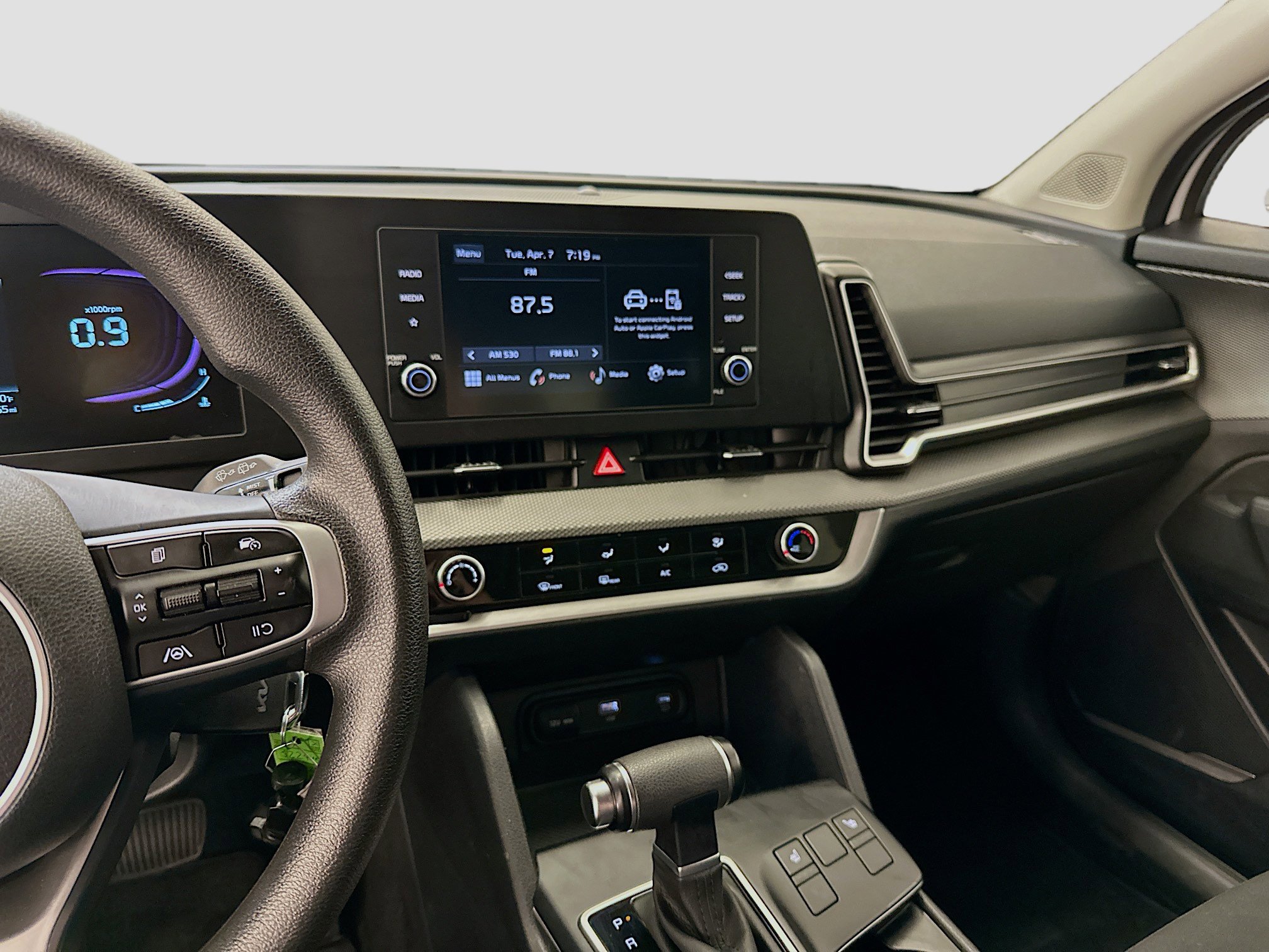 Used 2025 Kia Sportage LX image 25