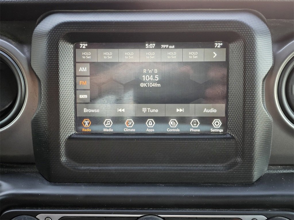 Used 2021 Jeep Gladiator Sport image 13