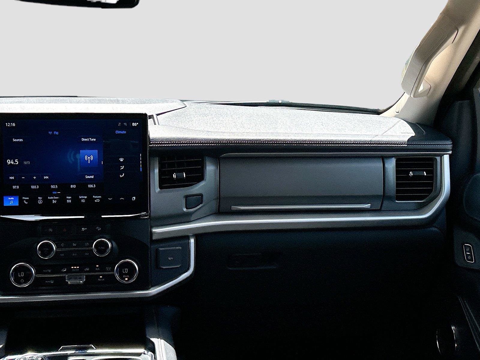 Used 2024 Ford Expedition XLT AWD/4WD image 18