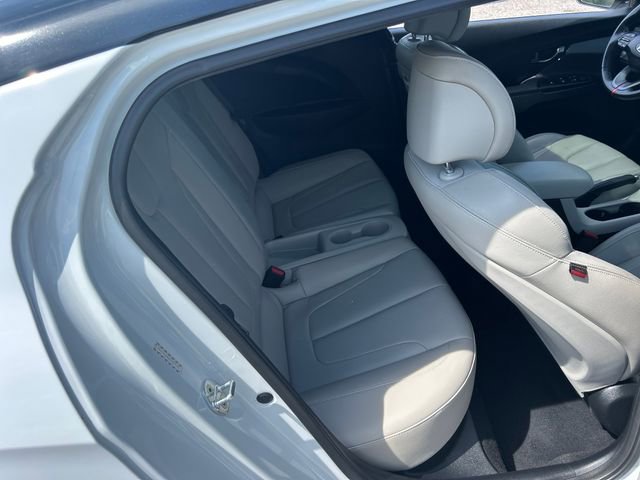 Used 2019 Hyundai Veloster Turbo Ultimate image 33