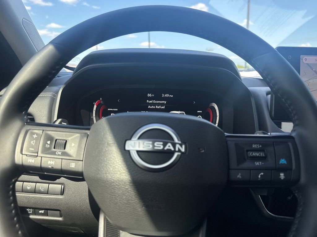 Used 2025 Nissan Rogue Platinum w/ Platinum Premium Package FWD image 44