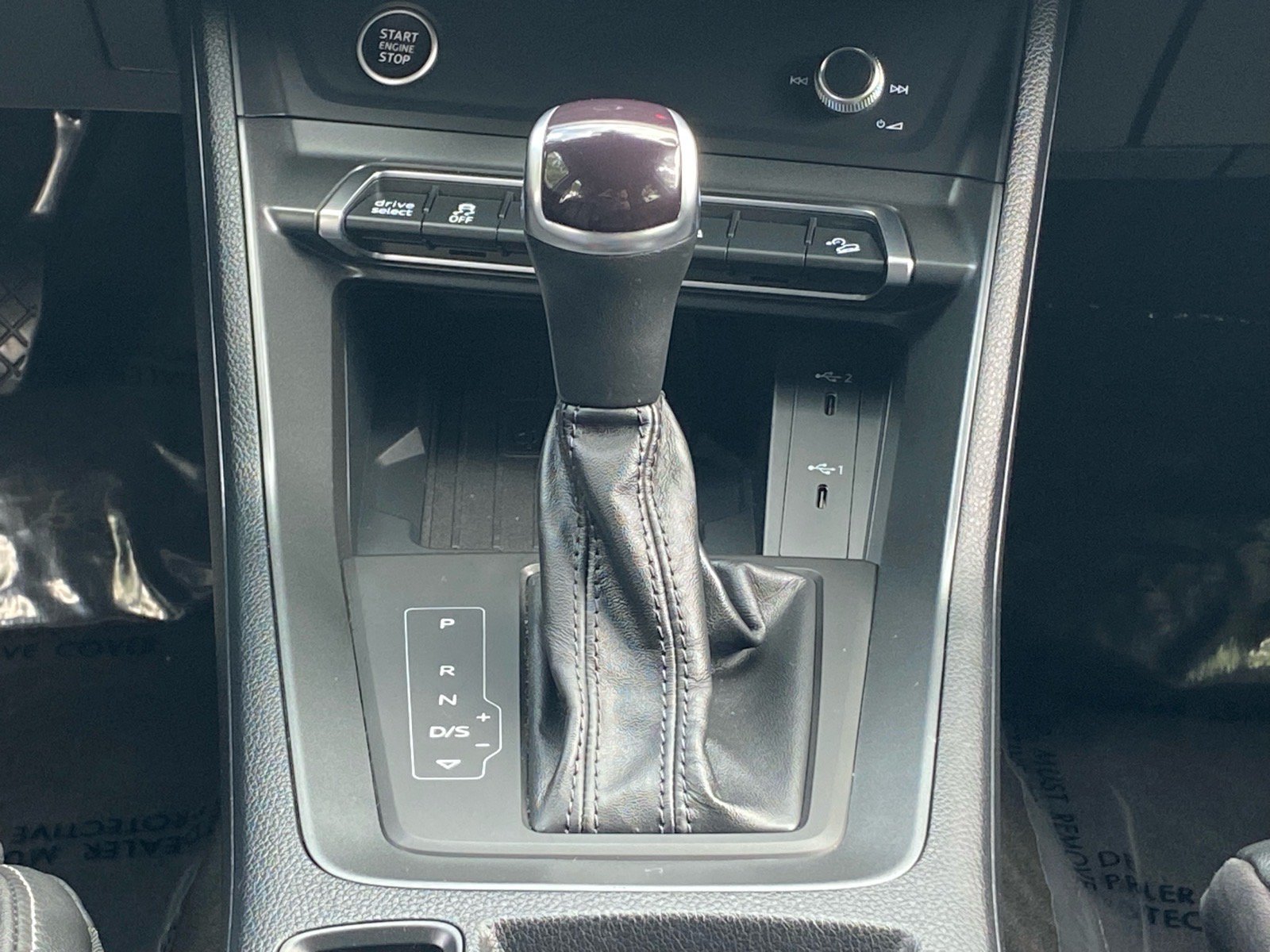 Used 2024 Audi Q3 2.0T Premium w/ Convenience Package AWD/4WD image 9