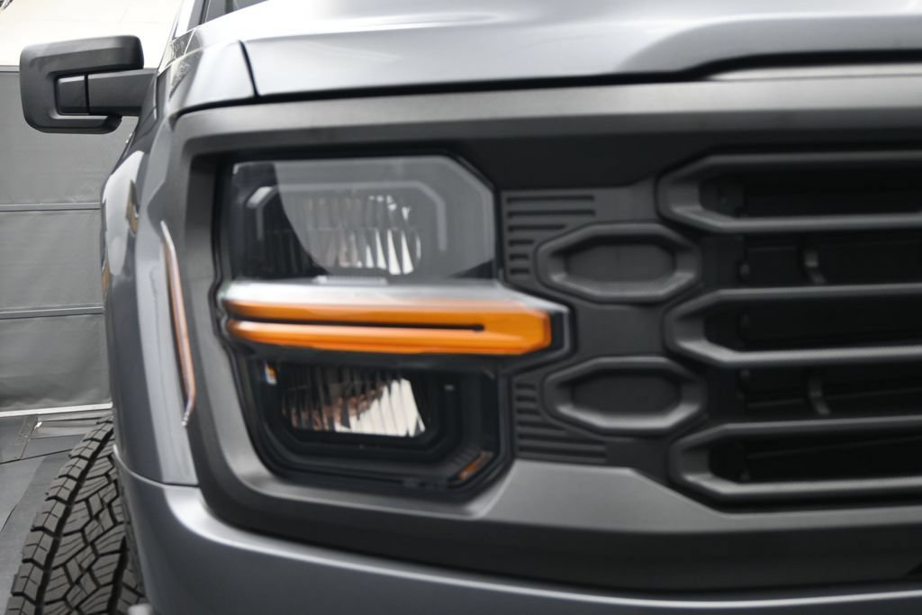 Used 2025 Ford F150 STX w/ Equipment Group 201A FX4 AWD/4WD image 4