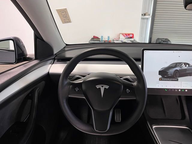 Used 2023 Tesla Model Y Performance AWD/4WD image 18