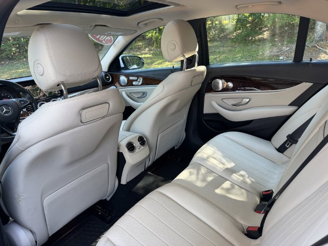 Used 2018 Mercedes-Benz E 300 4MATIC image 28
