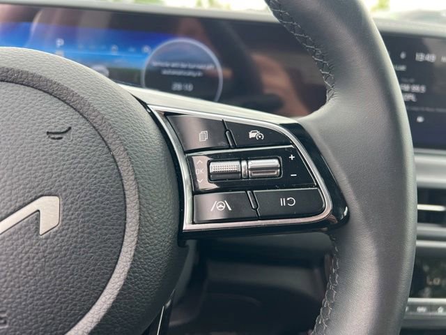 Certified 2025 Kia Seltos EX AWD/4WD image 15