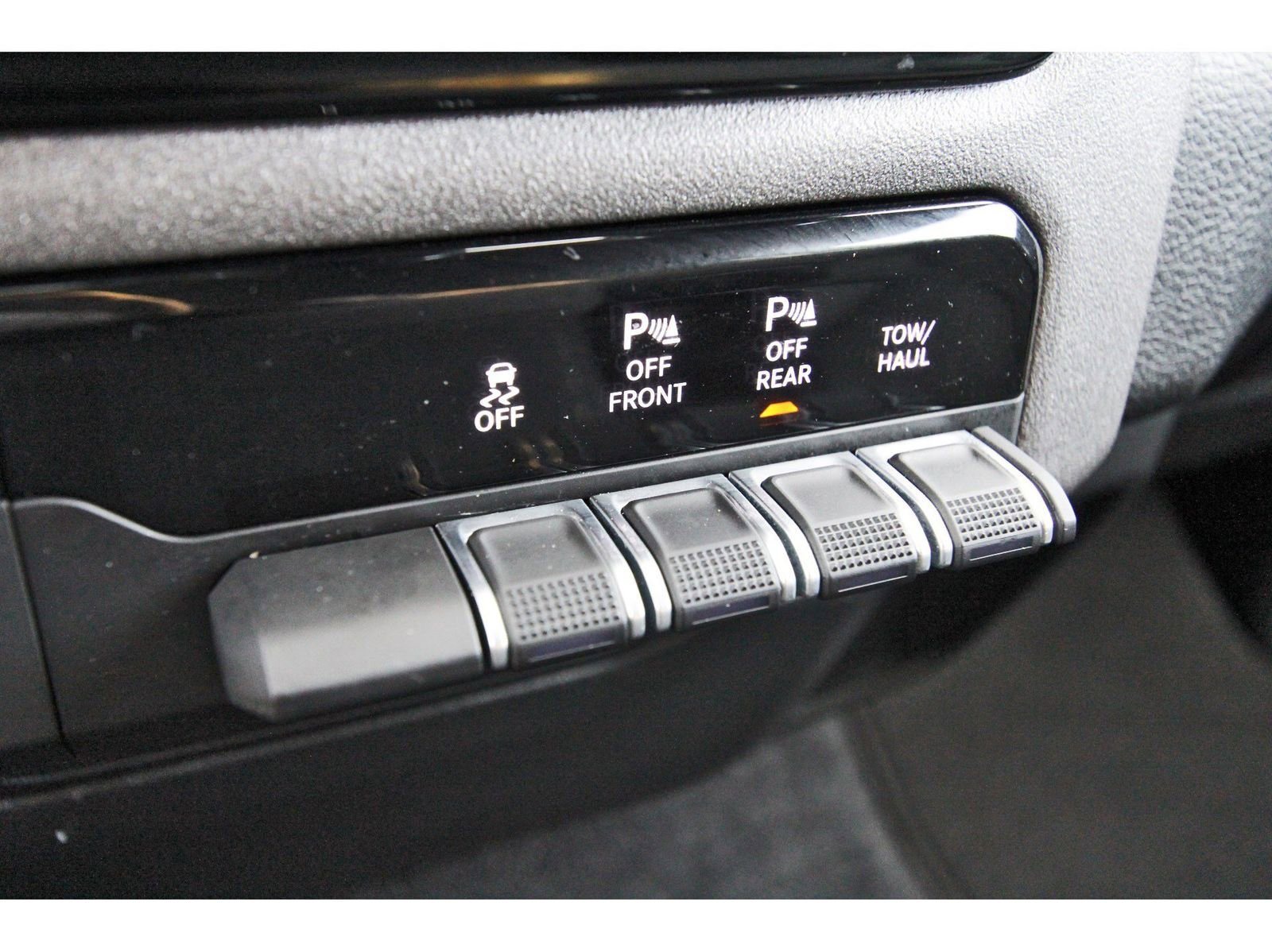 Used 2026 RAM 1500 Express RWD image 29