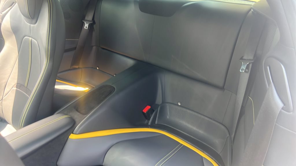 Used 2023 Ferrari Roma RWD image 17