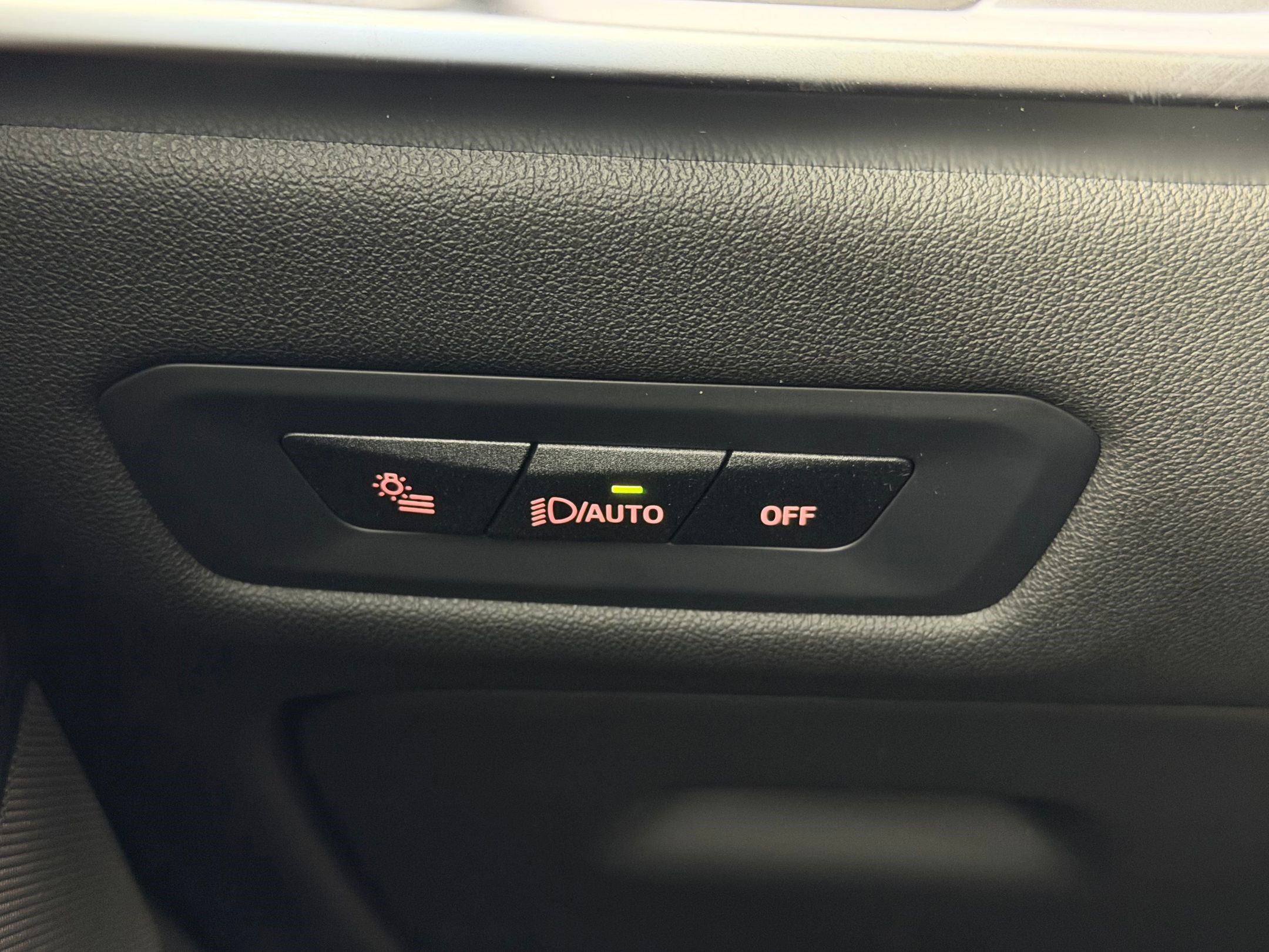 New 2026 BMW X5 sDrive40i image 28