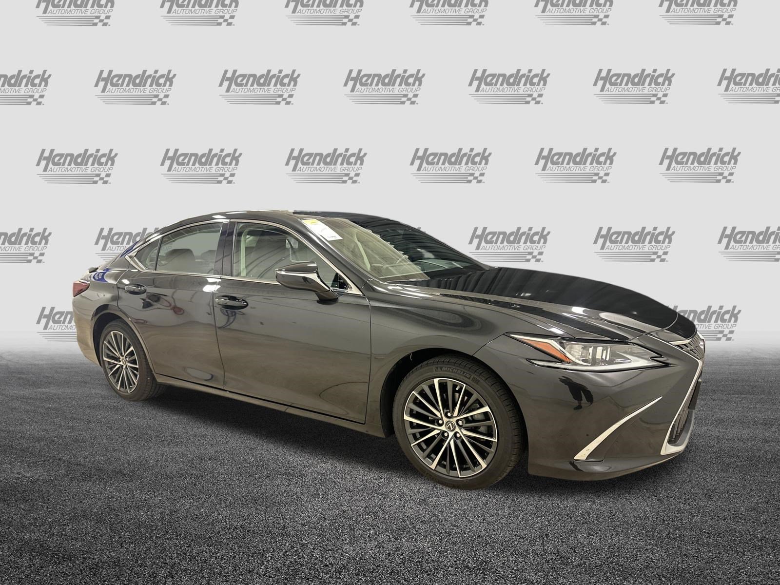 Certified 2025 Lexus ES 350 w/ Premium Package w/ Premium Package FWD image 2