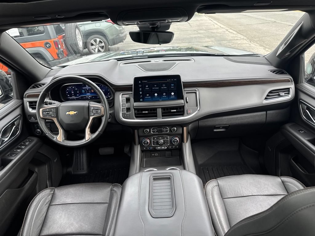 Used 2023 Chevrolet Suburban High Country w/ LPO, Illumination Package AWD/4WD image 31
