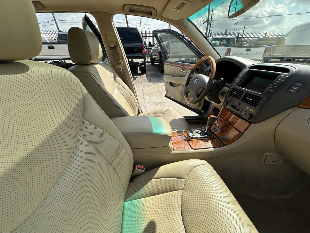 Used 2005 Lexus LS 430 RWD image 51