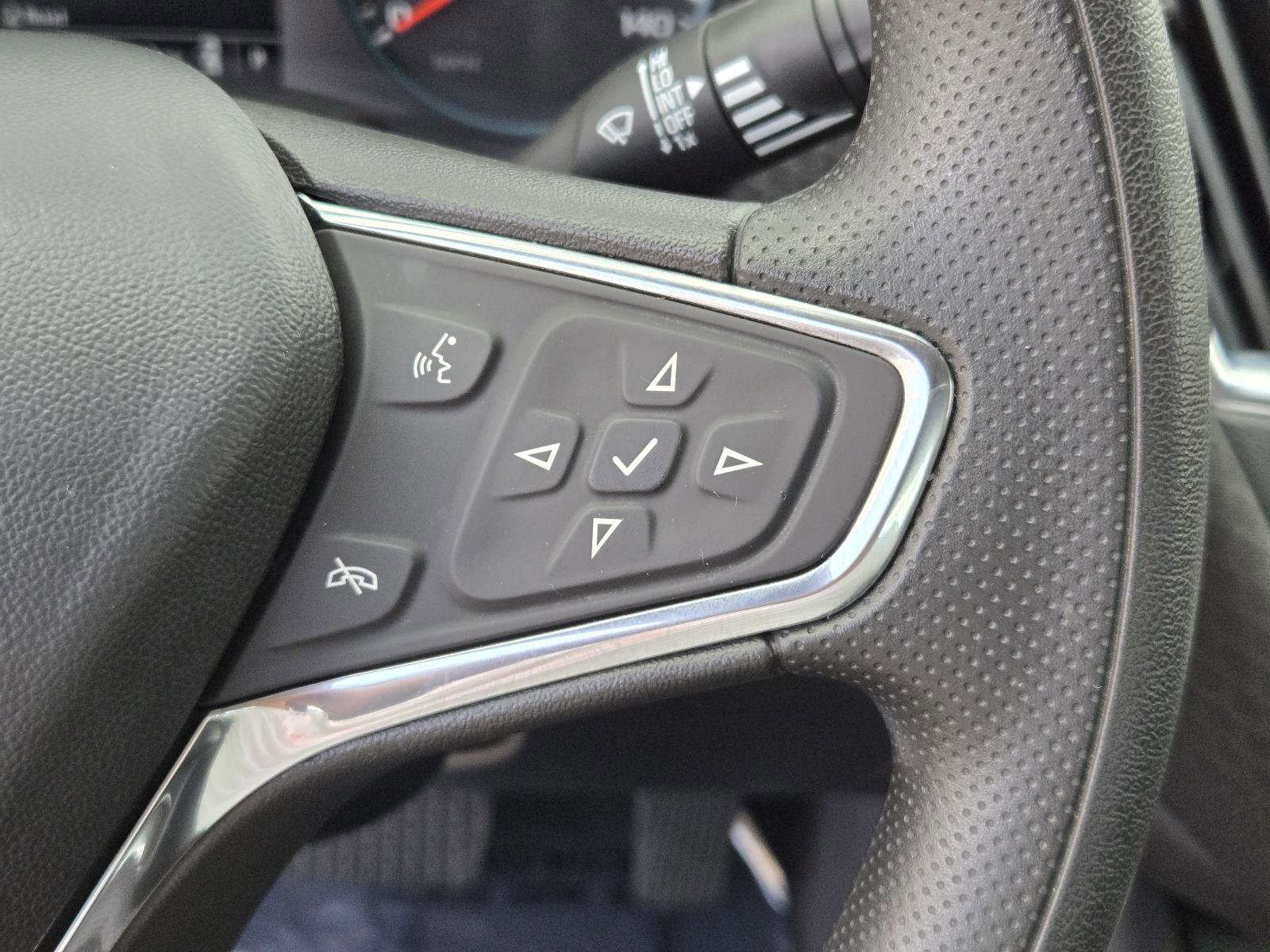 Used 2021 Chevrolet Malibu LT image 17