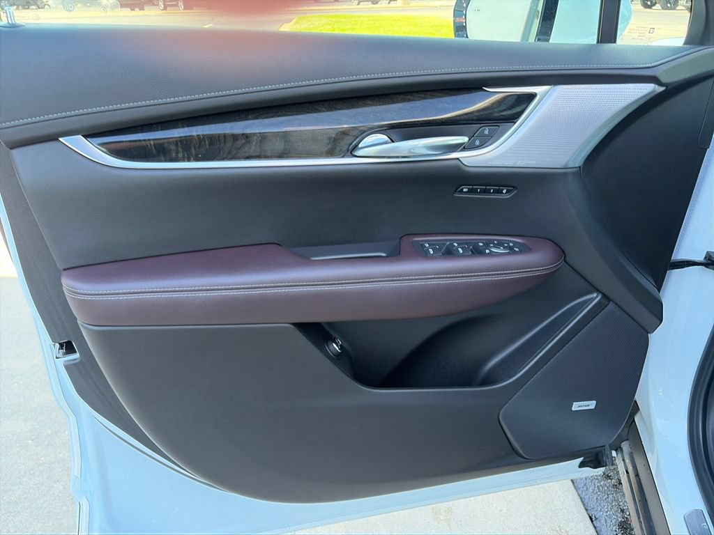 Certified 2024 Cadillac XT6 Premium Luxury w/ LPO, Floor Liner Package AWD/4WD image 28