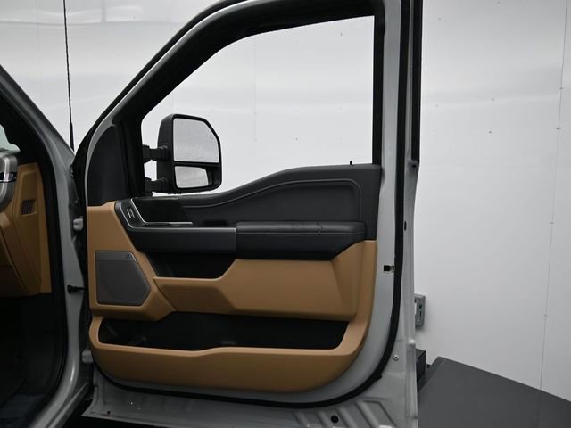 New 2025 Ford F250 XLT w/ Black Appearance Package image 27