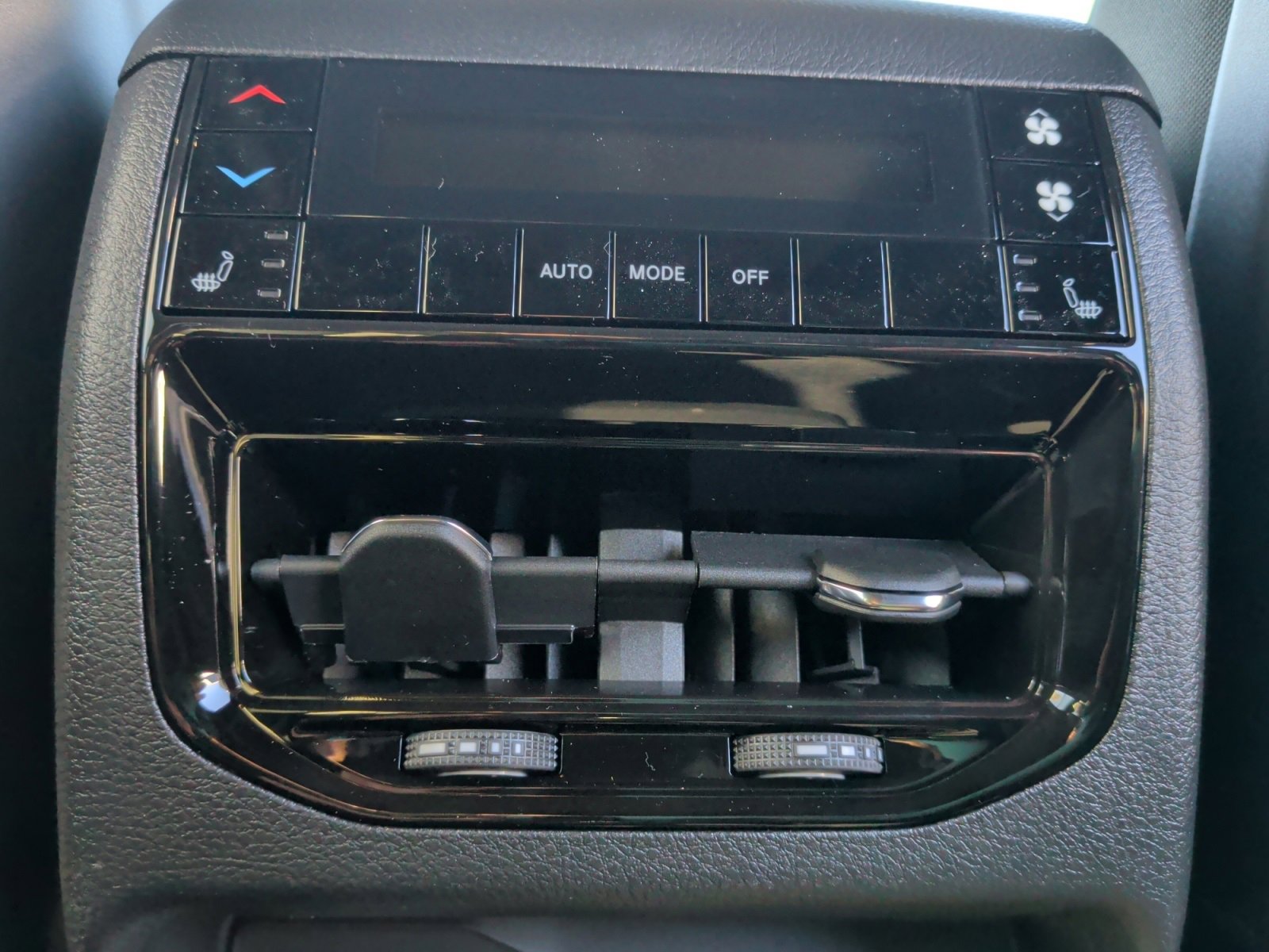 New 2025 Jeep Grand Cherokee L Overland image 25