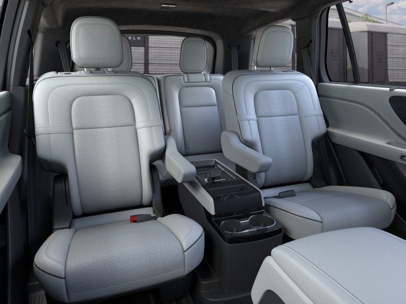 New 2026 Lincoln Aviator Black Label w/ Jet Appearance Package AWD/4WD image 11