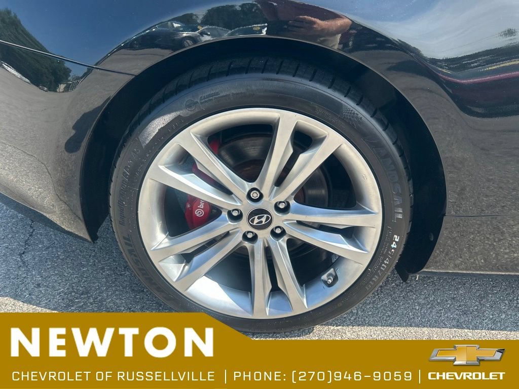 Used 2012 Hyundai Genesis 3.8 RWD image 33