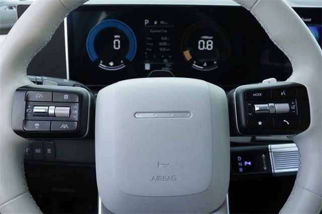 Certified 2025 Hyundai Santa Fe SEL image 12