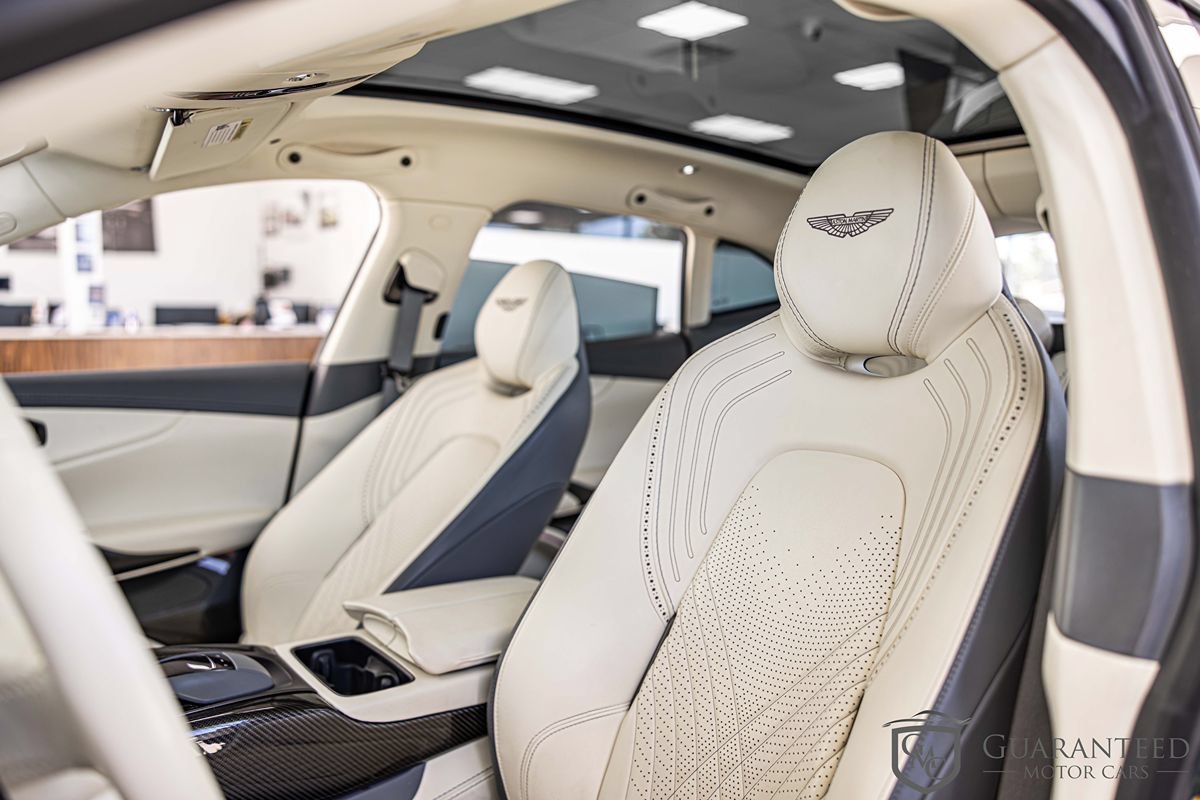 Used 2021 Aston Martin DBX AWD/4WD image 19
