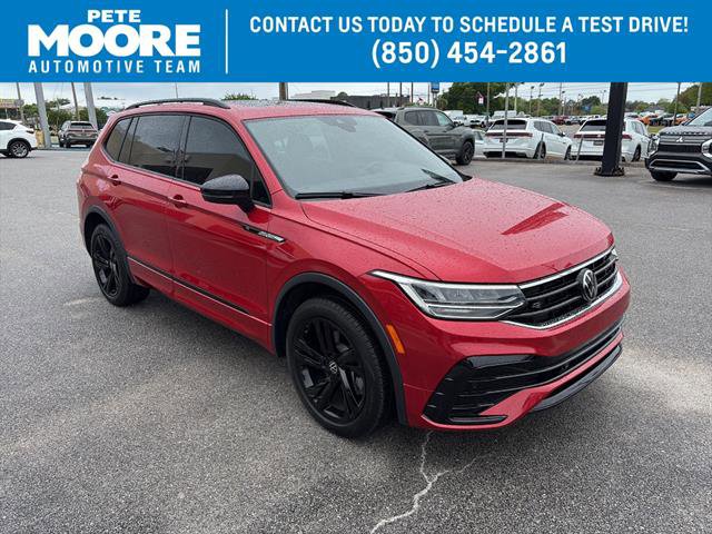 Certified 2024 Volkswagen Tiguan SE R-Line AWD/4WD image 1