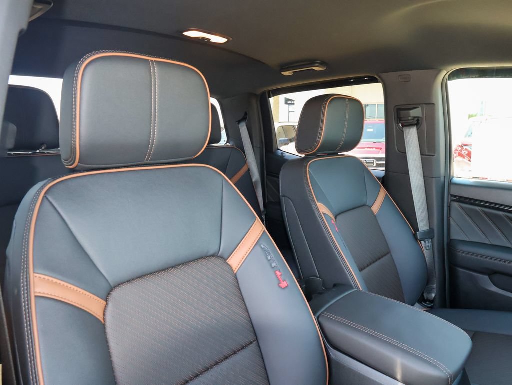 New 2026 GMC Canyon AT4 w/ AT4 Premium Package AWD/4WD image 40