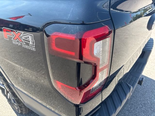 Used 2024 Ford Ranger Lariat w/ FX4 Off-Road Package AWD/4WD image 10