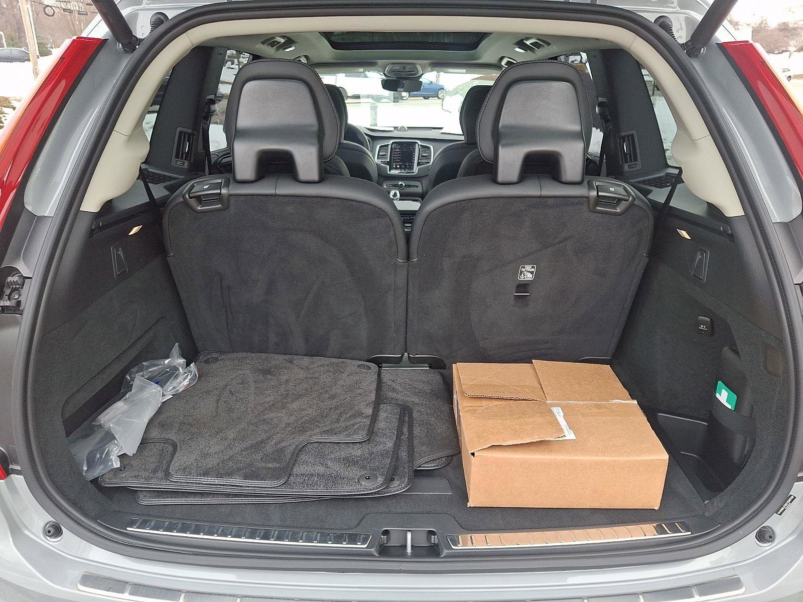 Certified 2025 Volvo XC90 T8 Ultra image 30