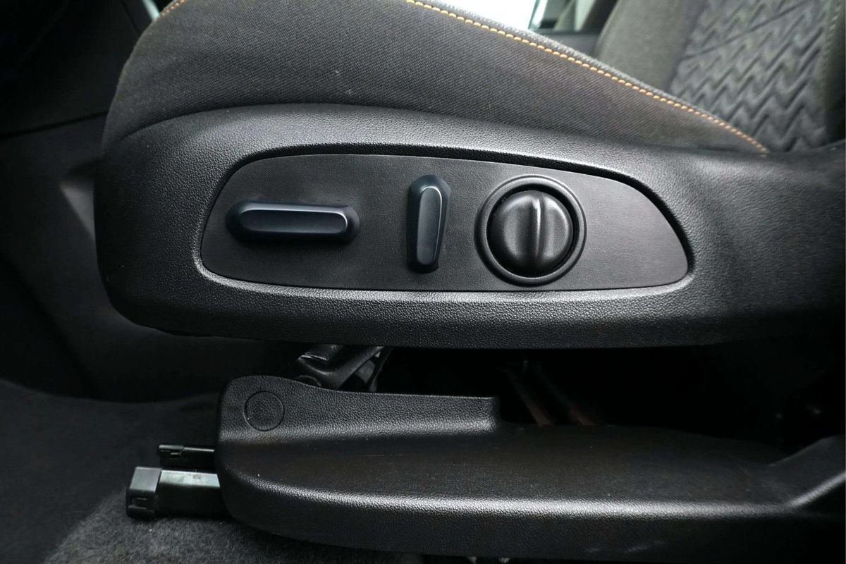 Used 2024 Chevrolet Equinox LT AWD/4WD image 17