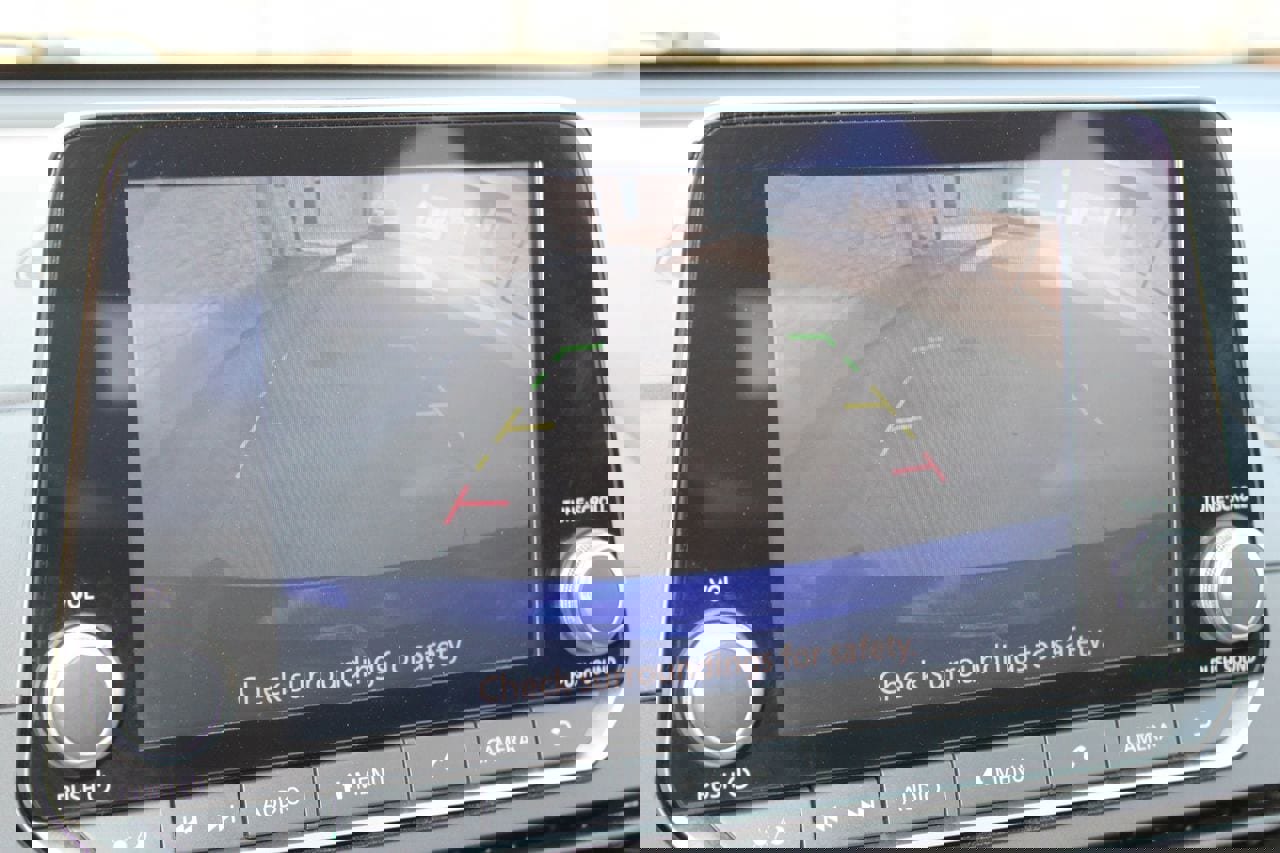 Used 2025 Nissan Altima 2.5 SR image 7