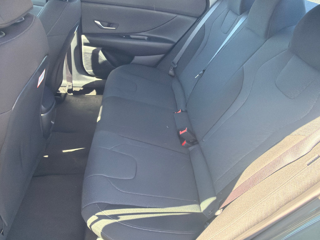 New 2026 Hyundai Elantra SE FWD image 21