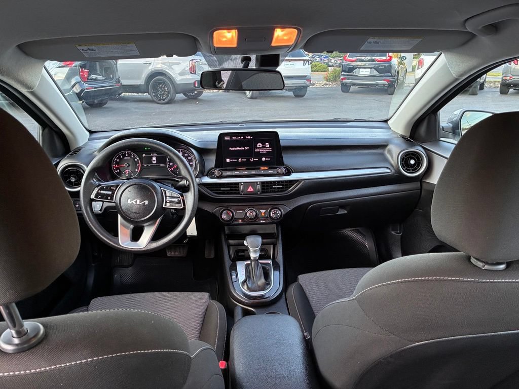 Used 2023 Kia Forte LXS w/ LXS Technology Package FWD image 14