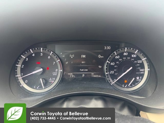 Used 2020 Toyota Highlander XLE AWD/4WD image 38