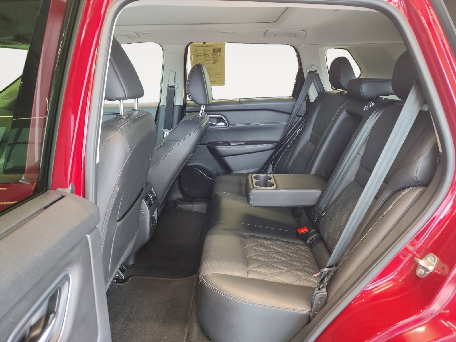 Certified 2024 Nissan Rogue Platinum w/ Platinum Premium Package FWD image 26