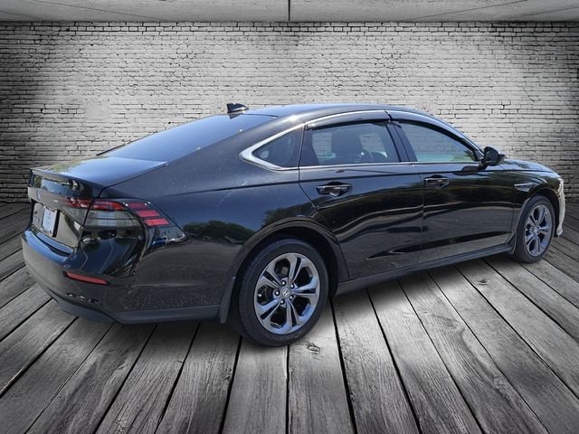 Certified 2023 Honda Accord EX image 5