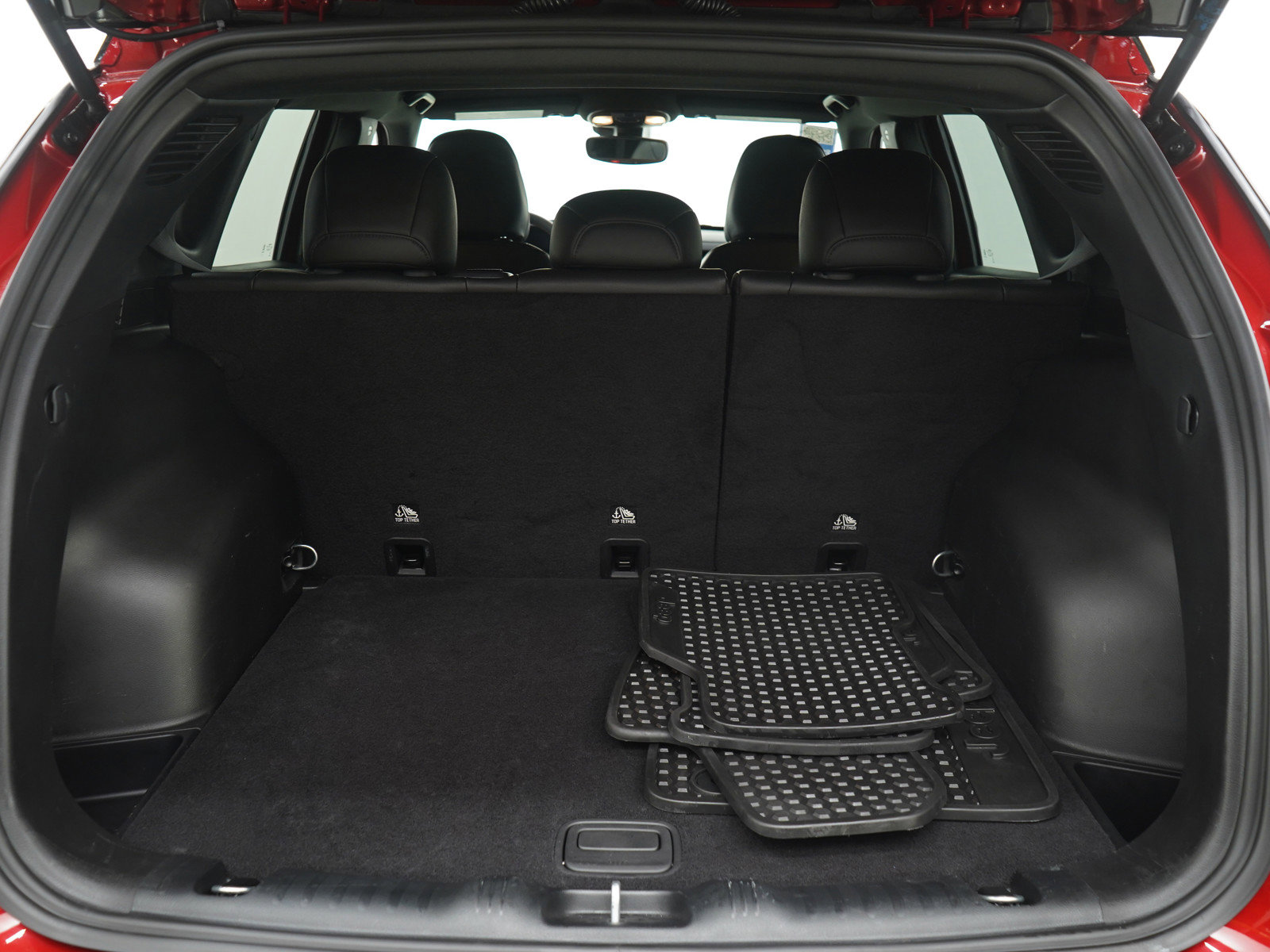 Used 2025 Jeep Compass Trailhawk image 9