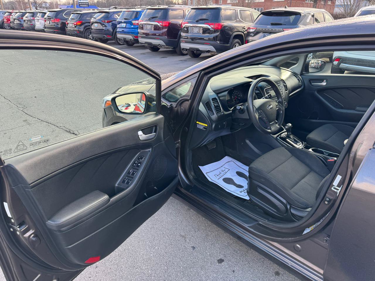 Used 2017 Kia Forte LX FWD image 12