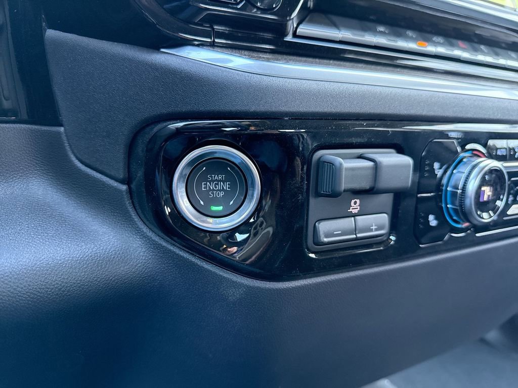 New 2026 GMC Sierra 1500 Elevation image 17