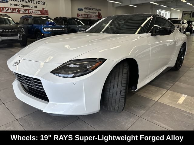 Used 2024 Nissan Z Performance w/ Floor Mat Package RWD image 14